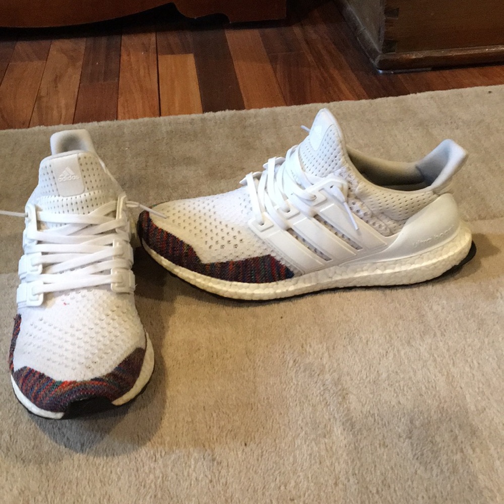 Adidas Ultraboosts 18 Size 10